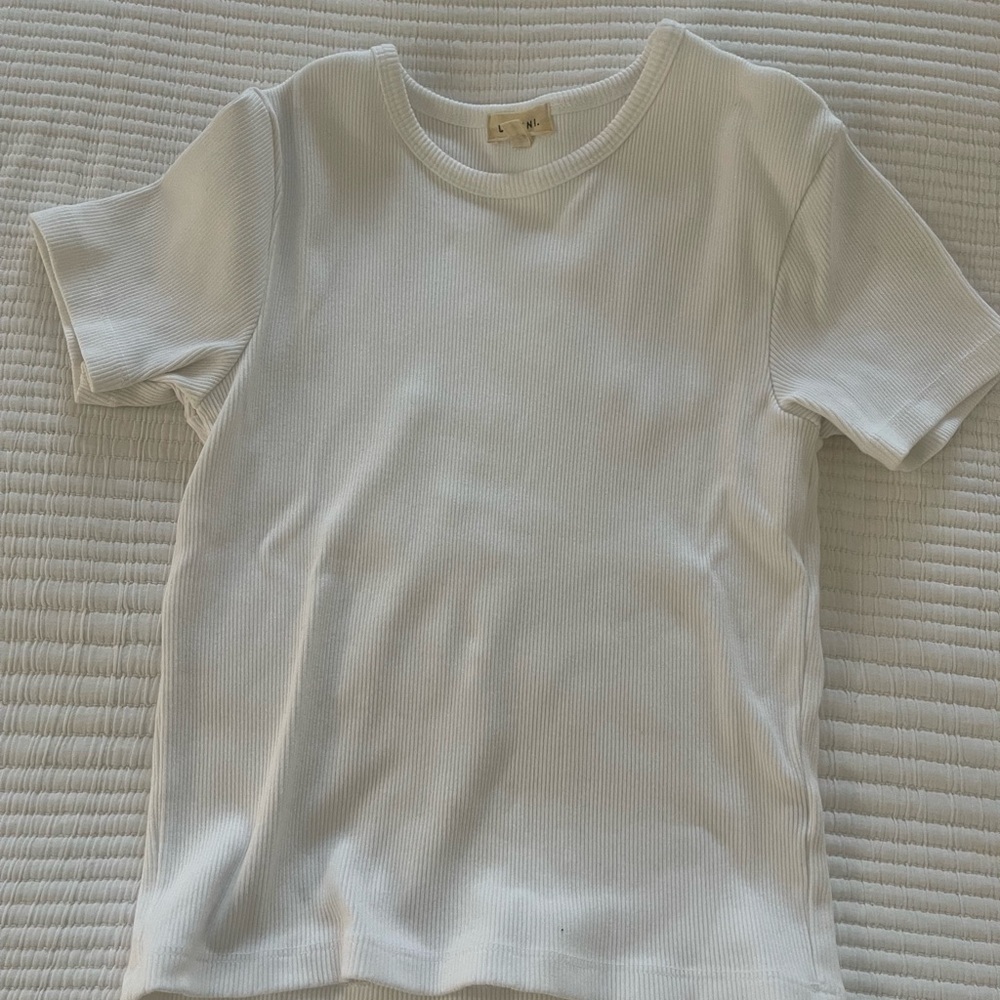 DONNI. White Ribbed Short Sleeve Tee